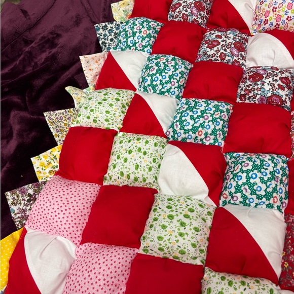 Colorful Patchwork Quilt - Picture 3 of 10